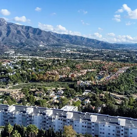Daire - Puerto Banus, 3br Apartment, Sea & Mountain Views *