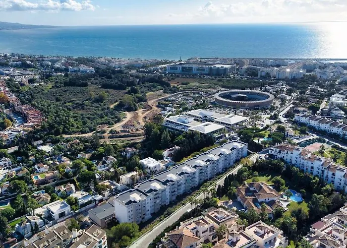 Daire - Puerto Banus, 3br Apartment, Sea & Mountain Views